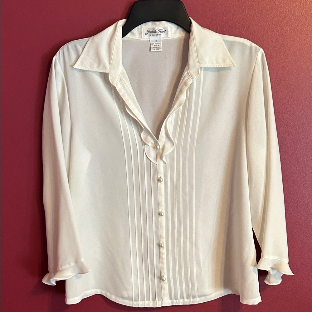 Judith Hart collection Elegant Off White Blouse